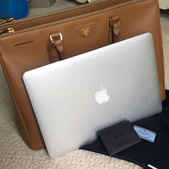 Prada Saffianio Executive Tote (Extra Large Size) - Picture 7 of 7